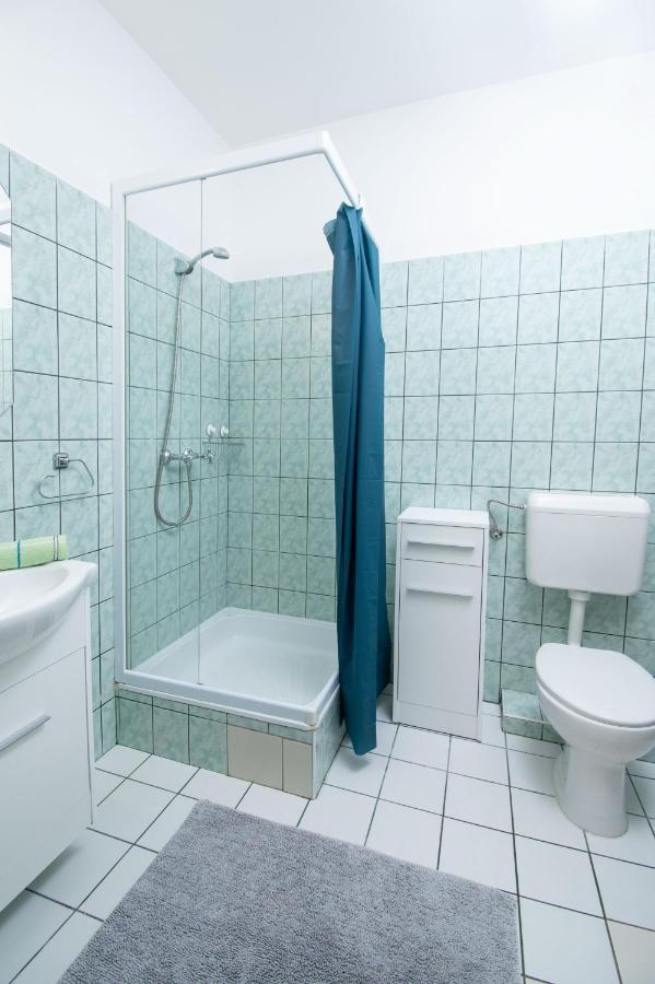 Lux Apartmanok Hajdúszoboszló Buitenkant foto